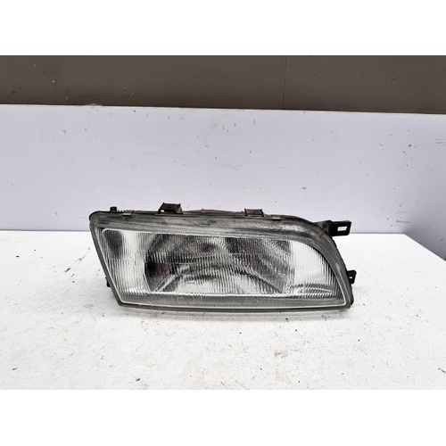 Nissan Pulsar Right Head Light N15 10/1995-03/1998