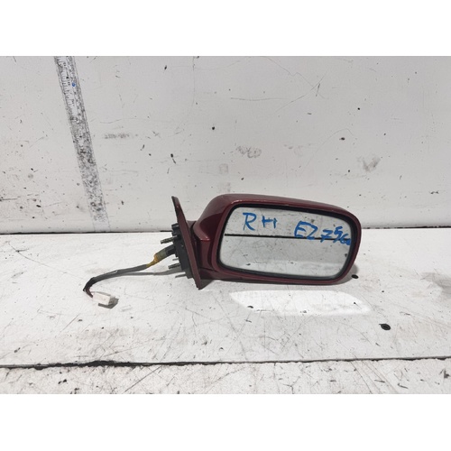 Toyota Corolla Right Door Mirror AE112 10/1998-11/2001