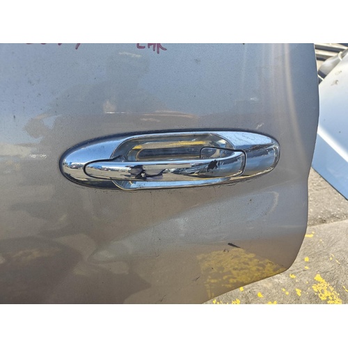 Toyota Landcruiser Left Rear Outer Door Handle UZJ100 01/1998-10/2007