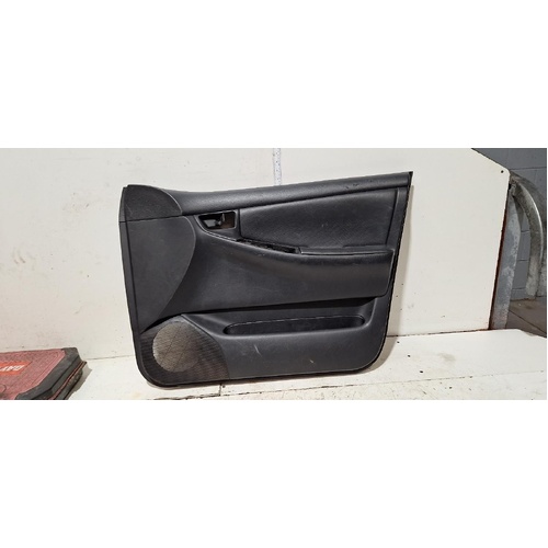 Toyota Corolla Right Front Door Trim ZZE122 12/2001-06/2007