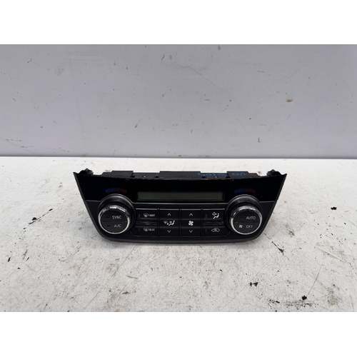 Toyota RAV4 Heater Controls ZSA42 12/2012-12/2018