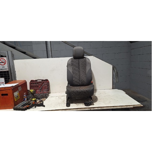 Holden Colorado Right Front Seat RG 01/2012-12/2020