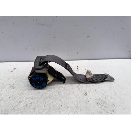 Toyota Camry Right Rear Seat Belt MCV36 08/2002-05/2006