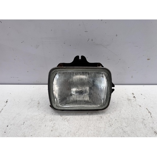 Toyota Hilux Right Head Light RN90 08/1988-08/1997