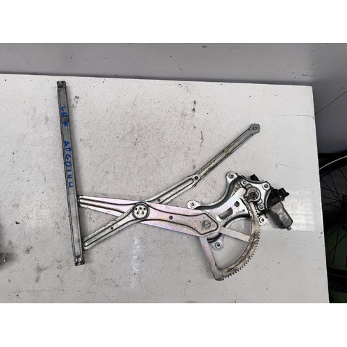 Mitsubishi Triton Left Front Door Window Regulator MN 07/2006-04/2015