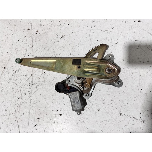 Toyota RAV4 Left Rear Door Window Regulator ACA21 07/2000-10/2005