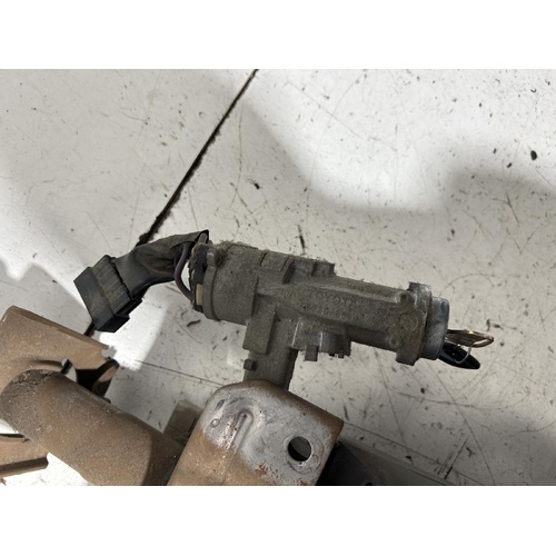 Toyota Hilux Ignition Barrel with Key RN90 10/1988-09/1997