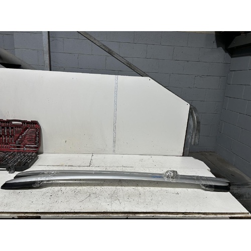 Toyota RAV4 Roof Rails ZSA42 12/2012-12/2018