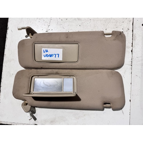 Toyota Landcruiser Sun Visors UZJ100 01/1998-10/2007