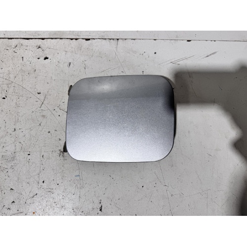 Toyota Camry Fuel Door ACV40 06/2006-11/2011