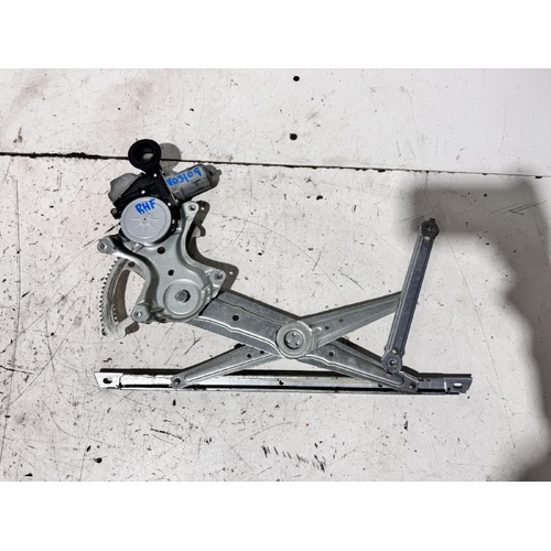 Toyota Corolla Right Front Door Window Regulator ZRE182 01/2014-06/2018
