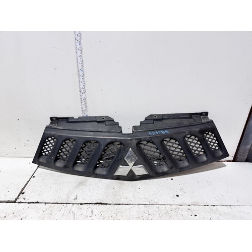 Mitsubishi Triton Grille ML 07/2006-08/2009