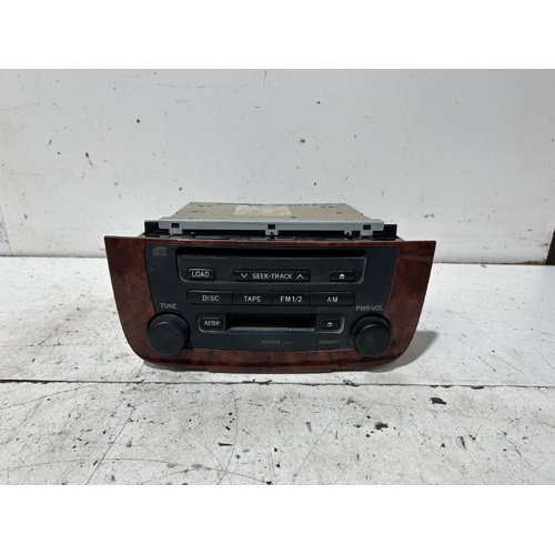 Toyota Kluger CD / Tape Player MCU28 01/2001-04/2007