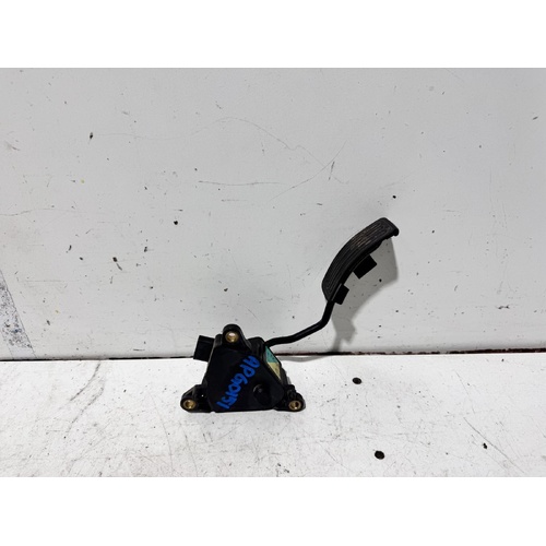 Nissan XTRAIL Accelerator Pedal T31 09/2007-12/2013