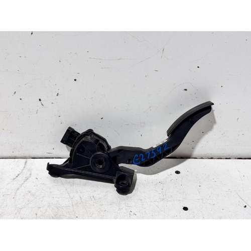 KIA RIO Accelerator Pedal UB 08/2011-11/2016