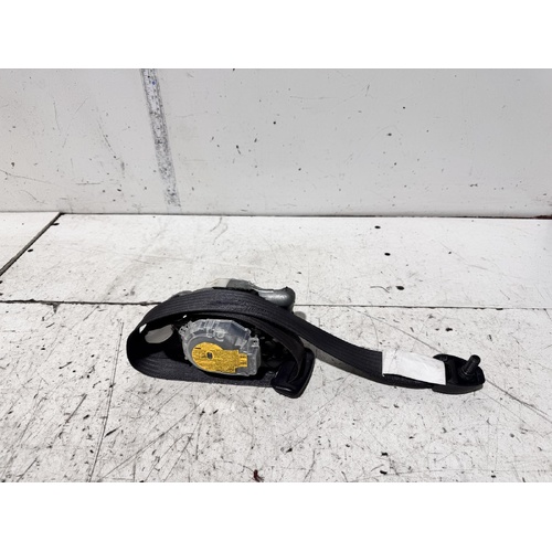 Toyota Camry Right Front Seat Belt ACV40 06/2006-11/2011