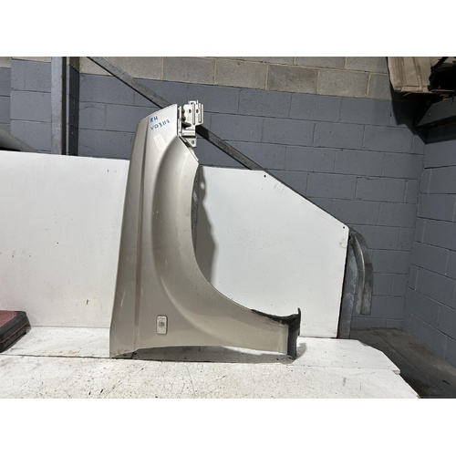 Nissan X-TRAIL Right Guard T30 10/2001-09/2007