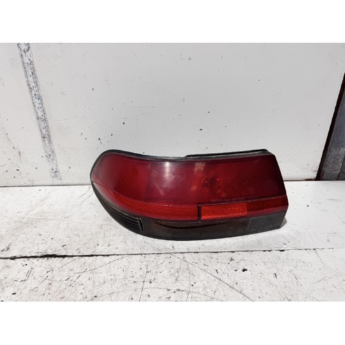 Toyota Corolla Left Tail Light AE92 06/1989-06/1991