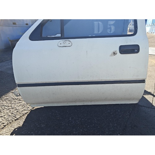 Toyota Hilux Left Front Outer Door Handle RN90 10/1988-09/1997