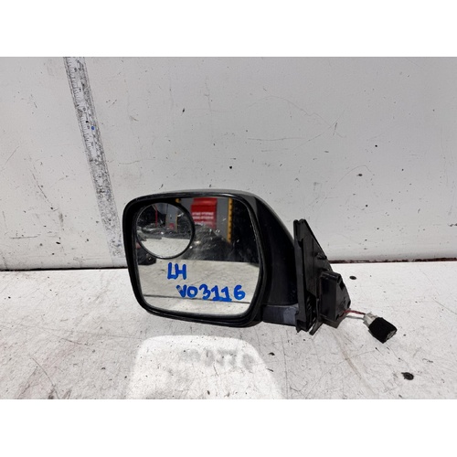 Toyota Hiace Left Door Mirror RZH113 08/1996-12/2004
