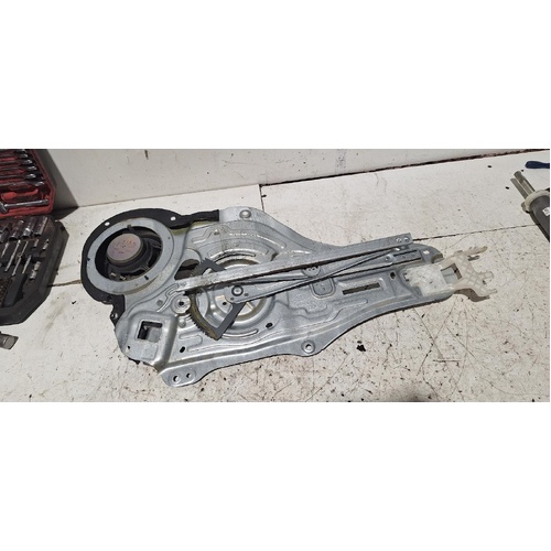 Kia Sportage Right Front Window Regulator SL 05/2010-10/2015