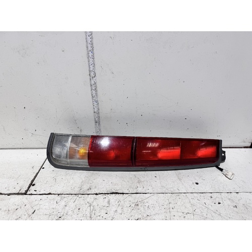 Toyota Spacia Right Tail Light SR40 12/1998-12/2001