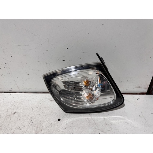 Toyota Spacia Left Corner Light SR40 01/1999-12/2001