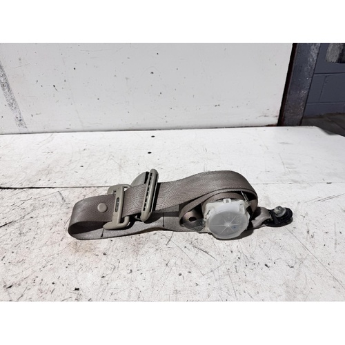 Toyota Tarago Right Rear 3rd Row Seat Belt GSR50 03/2006-03/2012