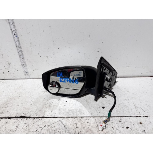 Nissan Pulsar Left Door Mirror B17 12/2012-12/2017
