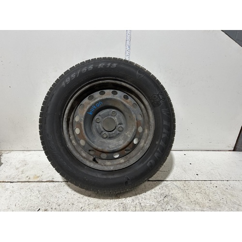 Toyota Spacia Steel Rim and Tyre SR40 02/1998-12/2001