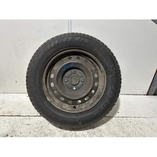 Toyota Spacia Steel Rim and Tyre SR40 02/1998-12/2001