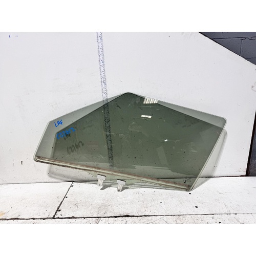 Suzuki Swift Left Front Door Window Glass FZ 08/2010-03/2017