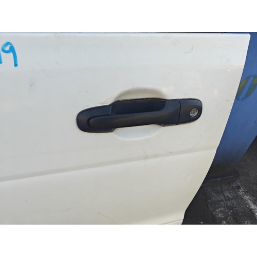 Toyota Spacia Left Front Outer Door Handle SR40 02/1998-12/2001