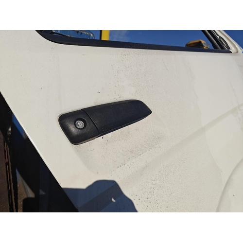 Toyota Hiace Right Front Outer Door Handle TRH201 01/2005-04/2019