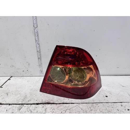 Toyota Corolla Right Tail Light ZZE122 04/2004-06/2007