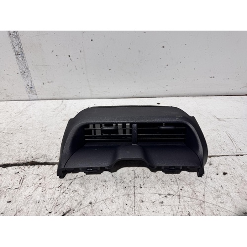 Toyota Yaris Centre Dash Vents MXPA10 04/2020-10/2022