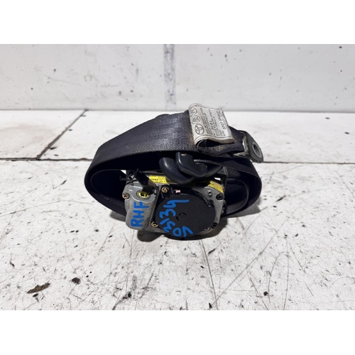 Toyota Corolla Right Front Seat Belt AE112 10/1998-11/2001