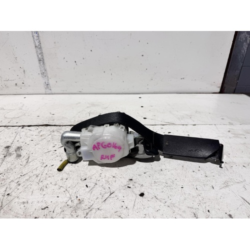 Toyota Kluger Right Front Seat Belt GSU45 07/2010-02/2014