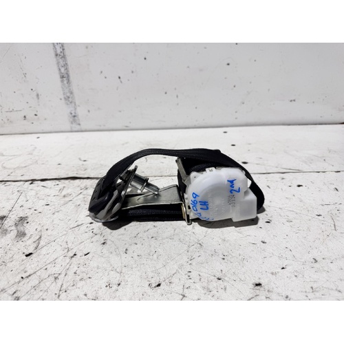 Toyota Kluger Left Rear 2nd Row Seat Belt GSU45 07/2010-02/2014