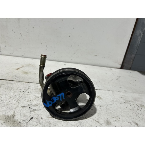 Toyota Landcruiser Steering Pump UZJ100 08/2002-10/2007