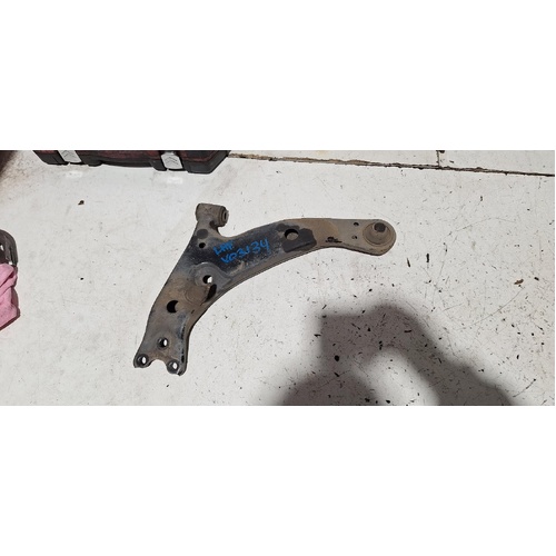 Toyota Corolla Left Front Lower Control Arm ZZE122 12/2001-06/2007