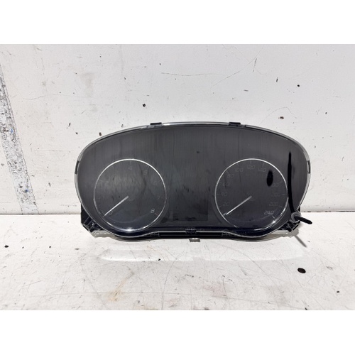 Mitsubishi Outlander Instrument Cluster ZJ 10/2012-03/2018
