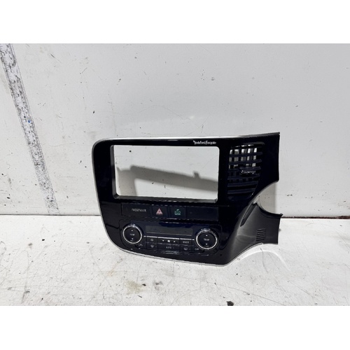 Mitsubishi Outlander Heater Controls ZJ 10/2012-07/2021