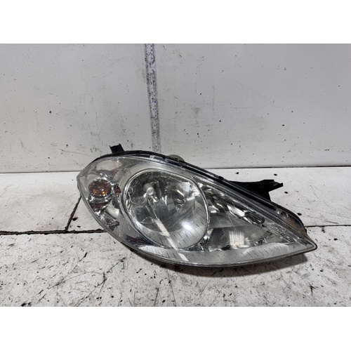 Mercedes A Class Right Head Light W169 05/2005-10/2008