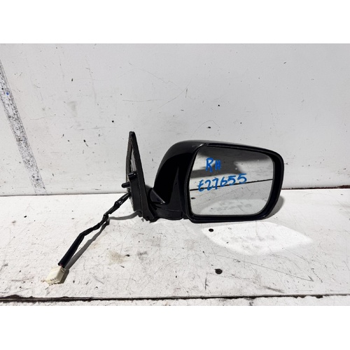 Toyota Kluger Right Door Mirror MCU28 01/2001-04/2007