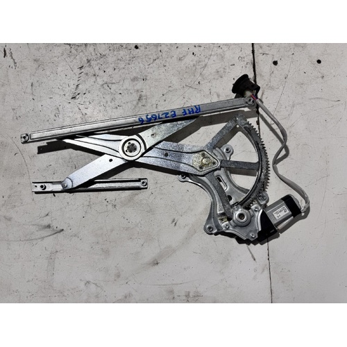 Toyota Kluger Right Front Door Window Regulator MCU28 01/2001-04/2007