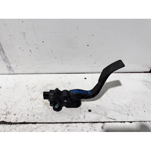 Mitsubishi Outlander Accelerator Pedal ZJ 10/2012-03/2015