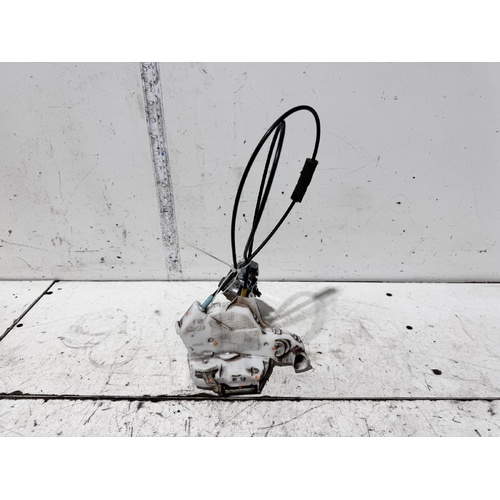 Toyota Hilux Left Front Door Lock Mechanism TGN16 02/2005-08/2015