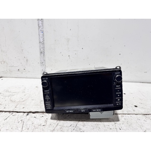 Mitsubishi Outlander Stereo Head Unit ZJ 11/2012-07/2016