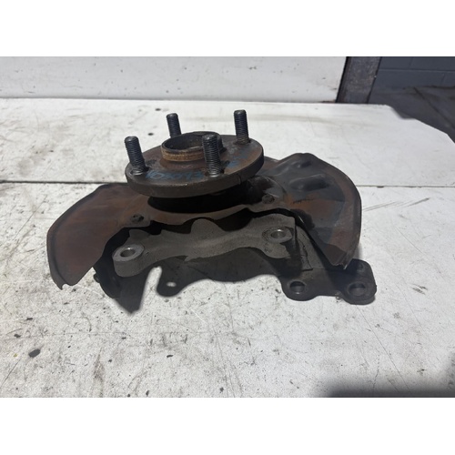 Toyota Corolla Right Front Hub Assembly ZZE123 12/2001-06/2007
